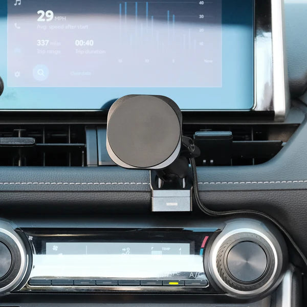 OFFROAM | Toyota RAV4 2019-2025 MagSafe-compatible Phone Mount