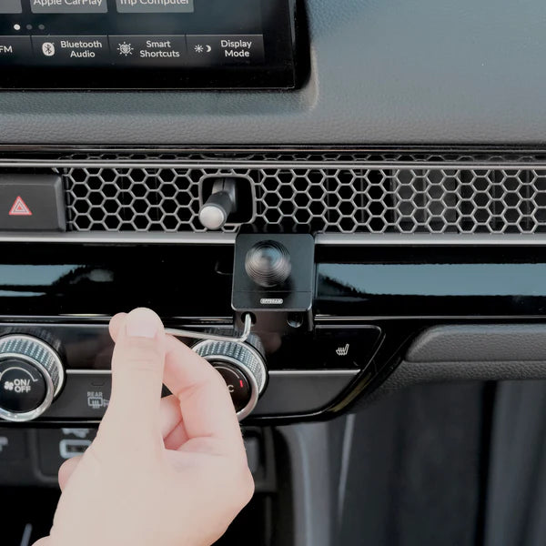 OFFROAM | Honda Civic 2022-2025 & CR-V 2023-2025 Phone Mount (EE20150)