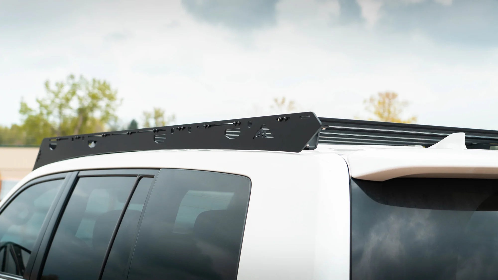 SHERPA EQUIPMENT | Land Cruiser 200 Series & Lexus LX570 2008-2021 The Blanca