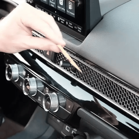 OFFROAM | Honda Civic 2022-2025 & CR-V 2023-2025 Phone Mount (EE20150)