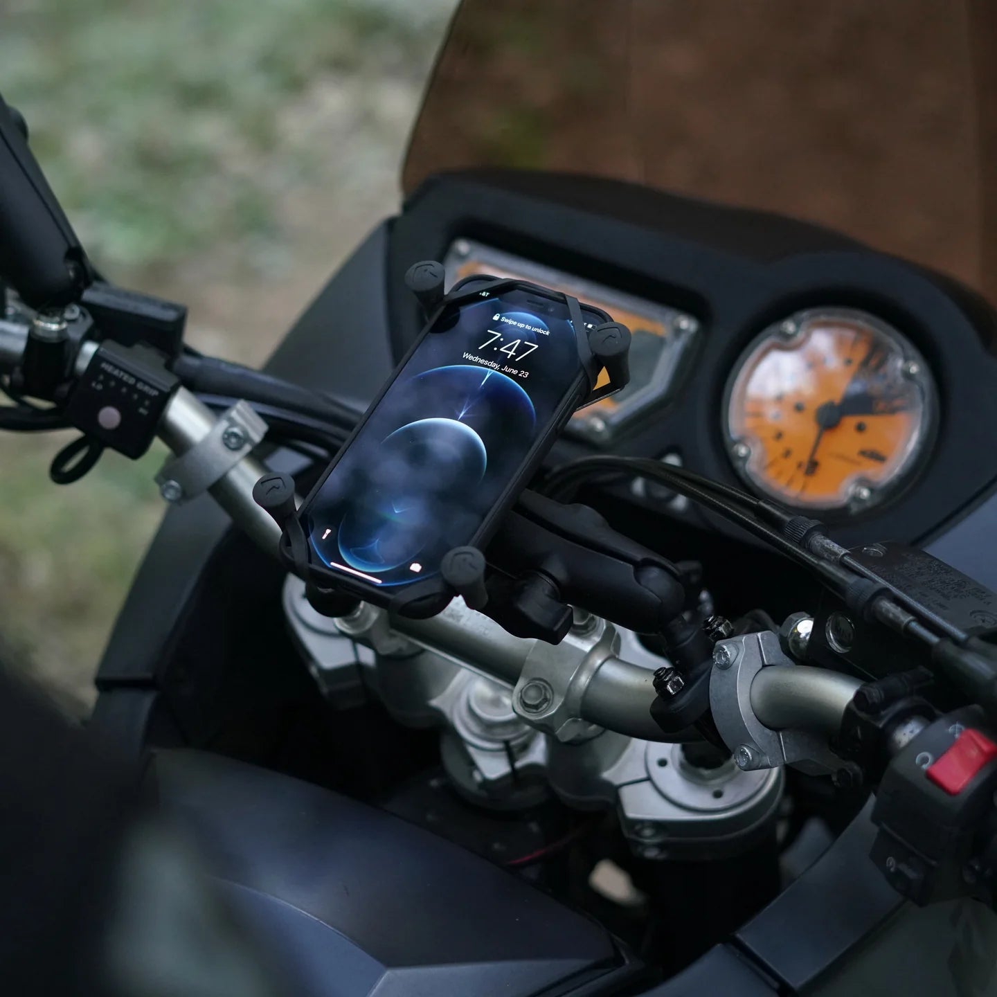 RAM MOUNTS | RAM X-Grip Large Phone Mount with Handlebar U-Bolt Base - Medium