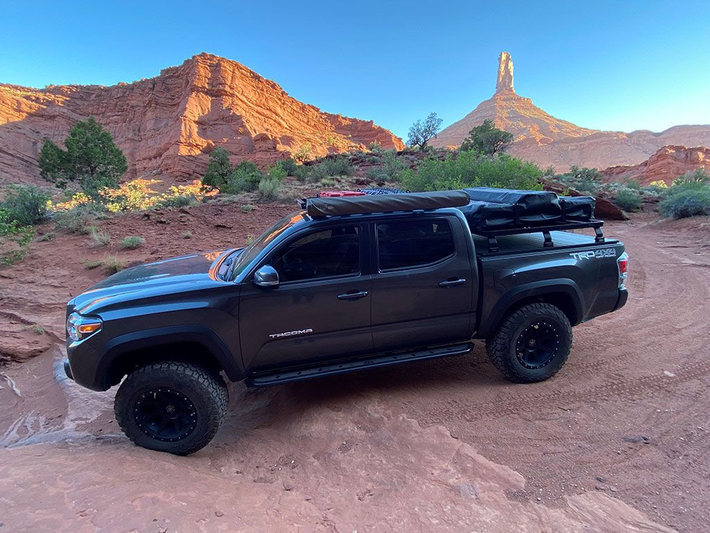 FRONT RUNNER | Tacoma 3rd & 2nd Gen Retrax 2005-Current Slimline II Load Bed Rack Kit (KRTT958T)