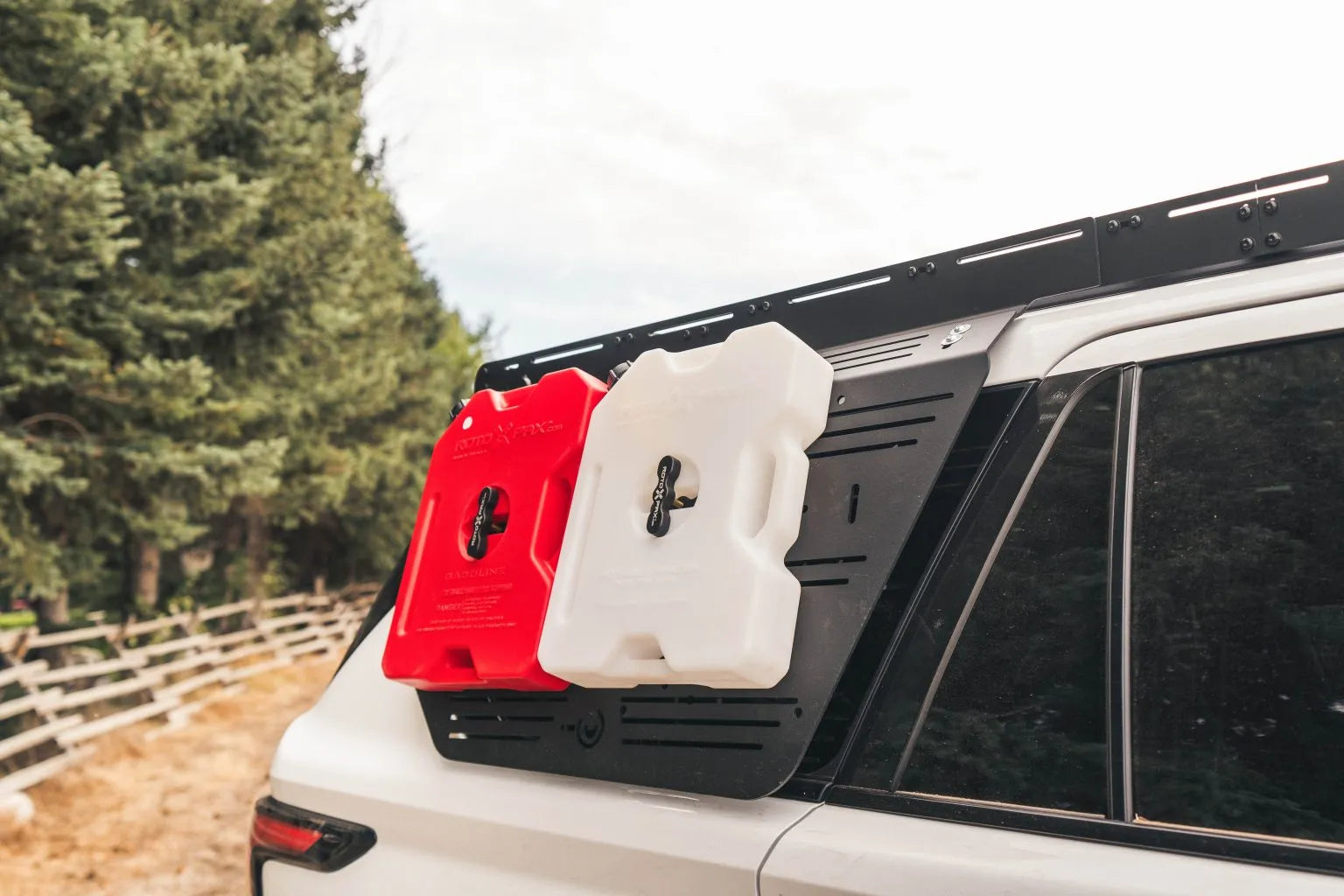 PRINSU DESIGNS | Sequoia 2022-Current Prinsu Rear Window Accessory Panel