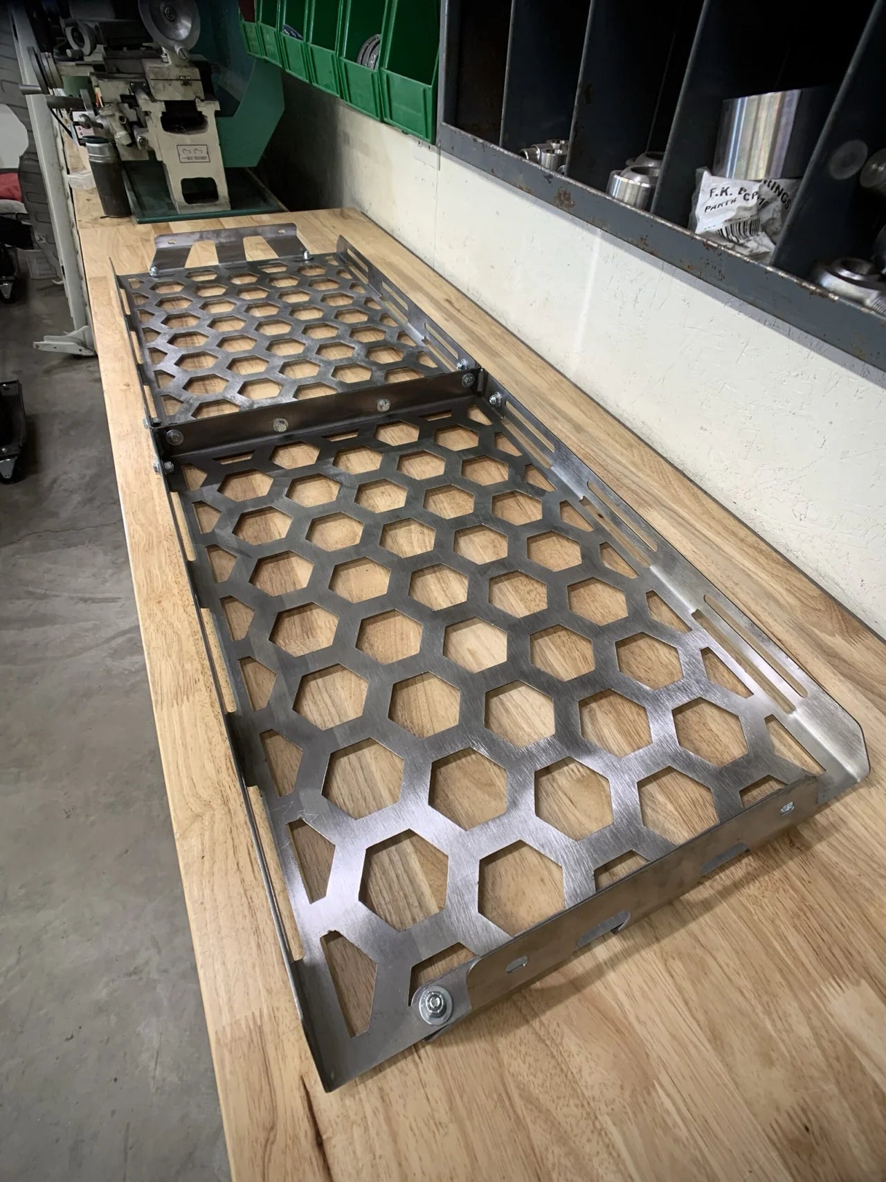 BELLFAB | Sequoia 1st Gen (2001 - 2007) Attic Rack