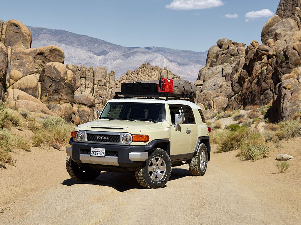 FRONT RUNNER | Toyota FJ Cruiser Slimline II Roof Rack Kit (KRTF020T)