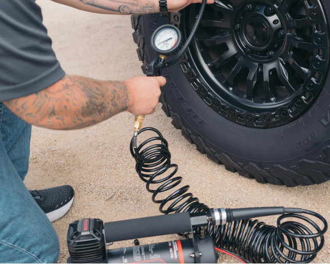 VIAIR | 450P EF Automatic Portable Compressor (45144)