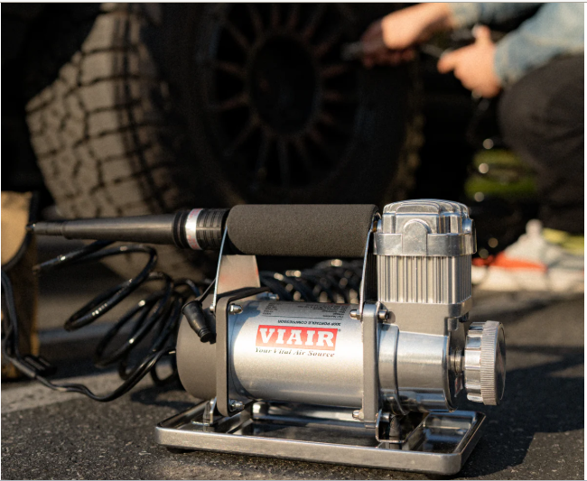 VIAIR | 300P RVS Portable Compressor (30034)
