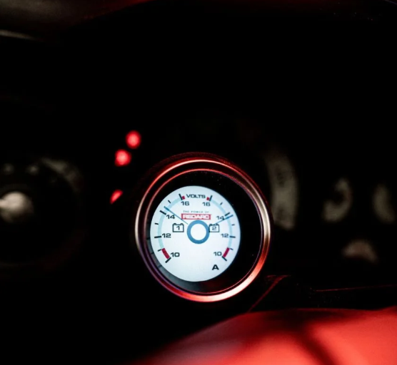 REDARC | Dual Voltage 52mm Gauge with optional current display (G52-VVA)