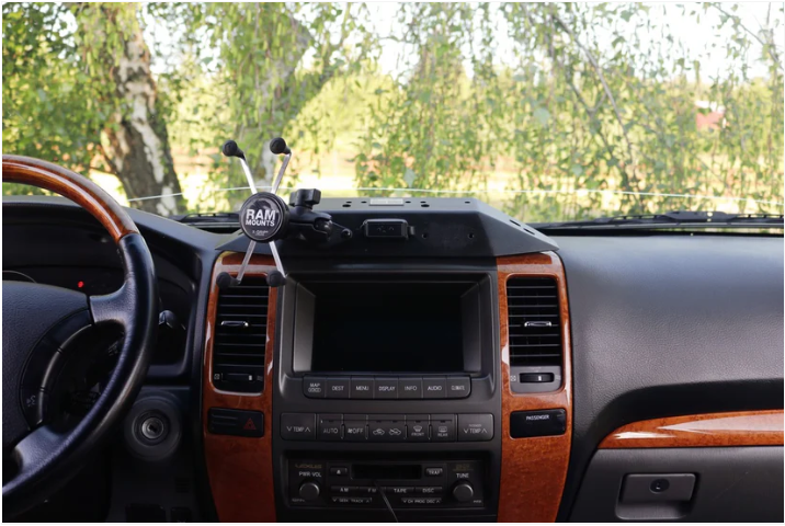 EXPEDITION ESSENTIALS | Lexus GX470 Powered Accessory Mount (GXPAM)