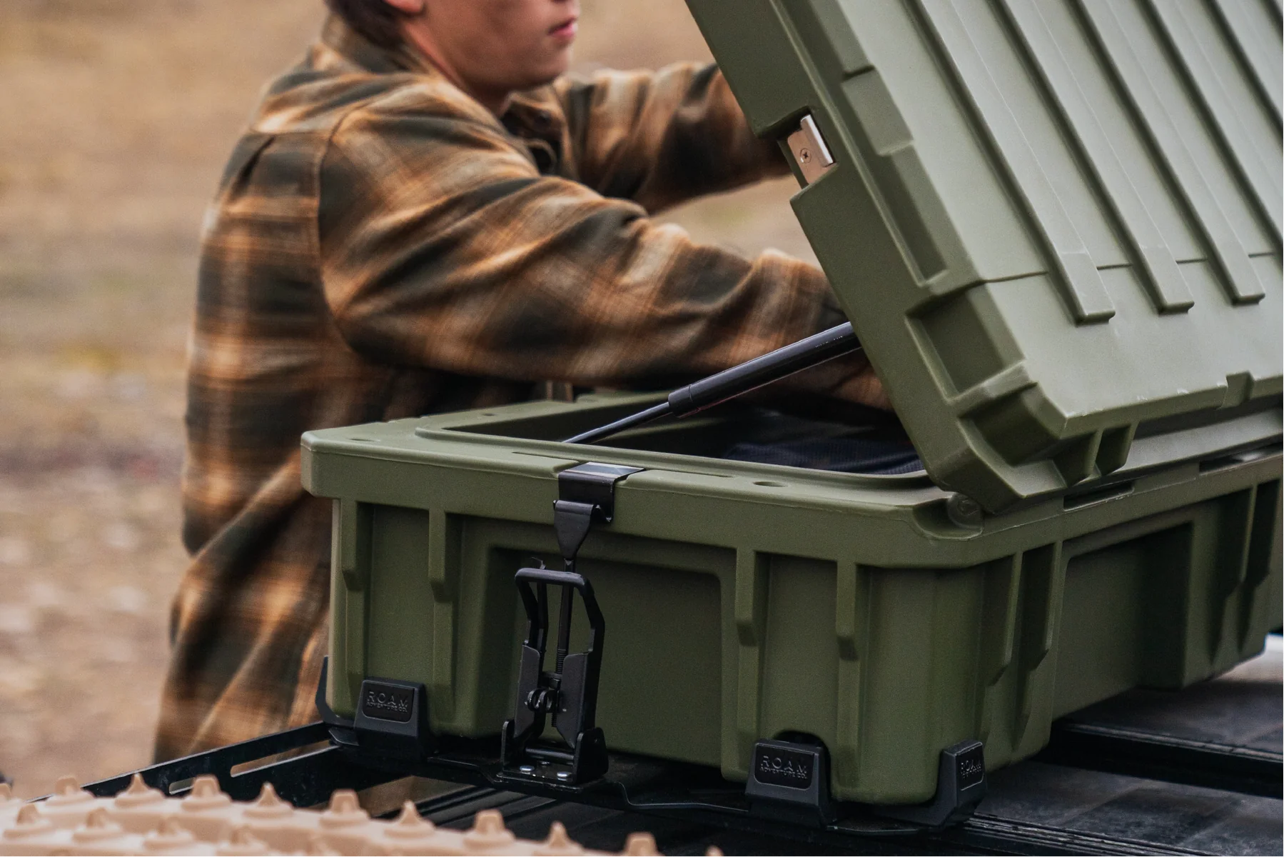 ROAM ADVENTURE | 95L Rugged Mounts