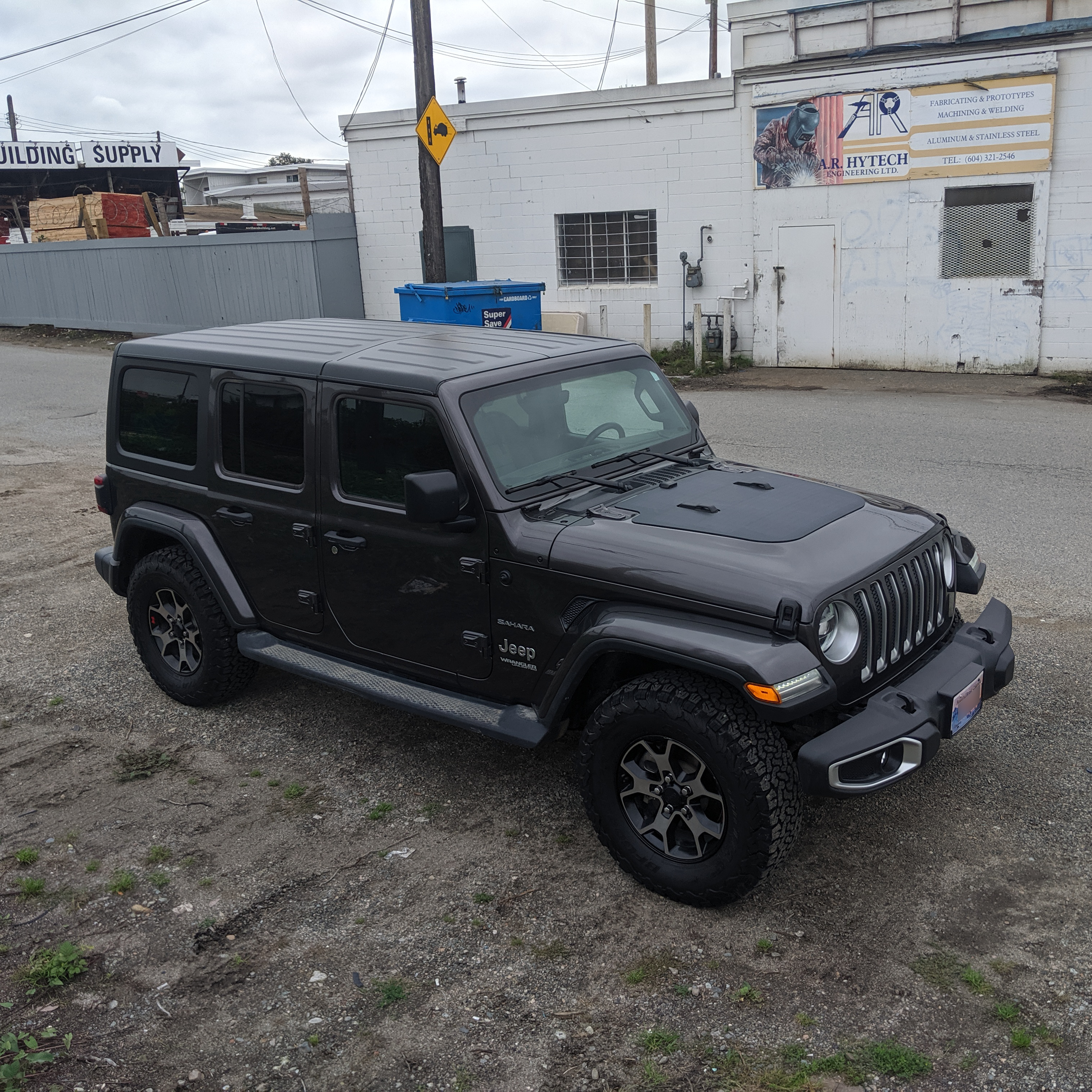CASCADIA 4X4 | Jeep Wrangler JL and Gladiator VSS System 85 Watt Hood Solar Panel