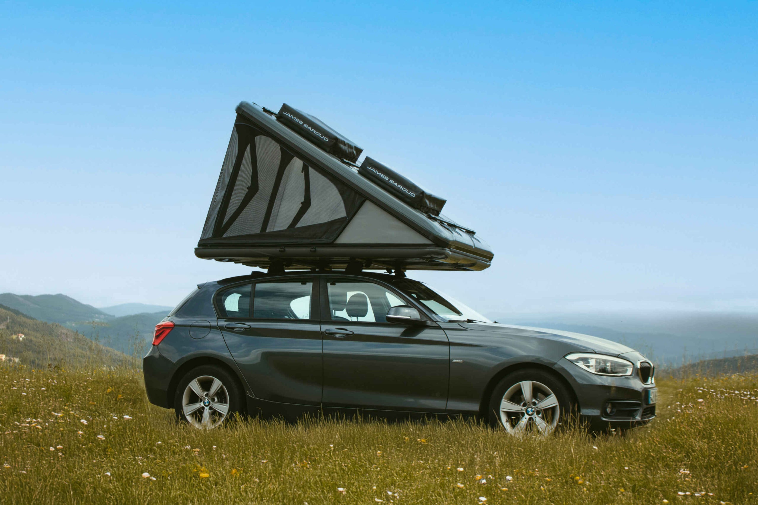 JAMES BAROUD | Nova Hard Shell Roof Top Tent