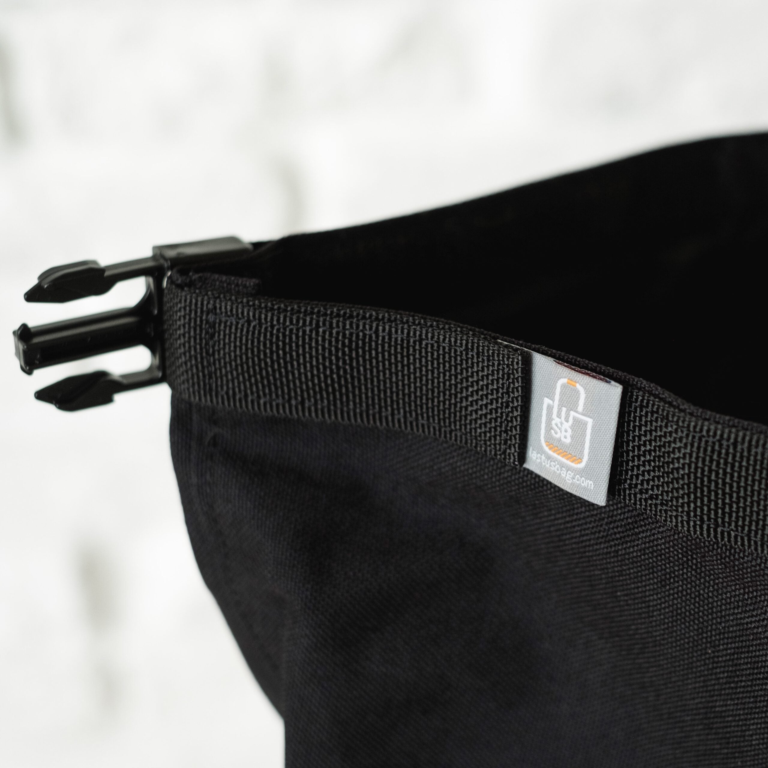 LAST US BAG | LG Vinyl Lift Tote Heavy Duty (LUSB018HD)
