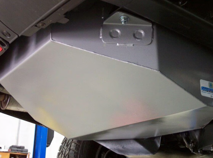 LONG RANGE AMERICA | Land Rover Discovery III - IV (LR3/LR40) (2008-2016) 29 Gallon Auxiliary (LD3AMY08-P-US)