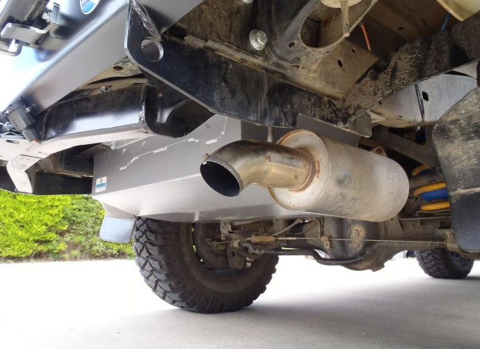 LONG RANGE AMERICA | Land Cruiser 100 Series & Lexus LX 470 (1998-2004) 40 Gallon Auxiliary (TLC100AX-US)