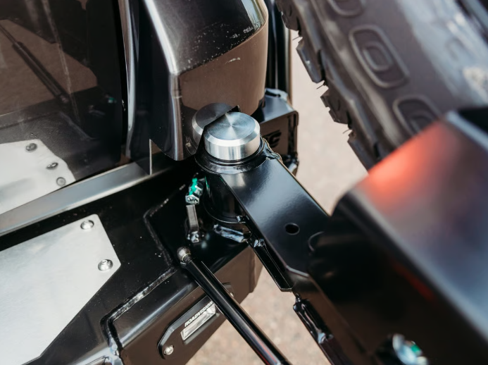 THE CRUISER COMPANY | Land Cruiser 200 Series (2008-2021) High Clearance Rear Bumper With Quarter Panel Hoops (TCC-200-RB)