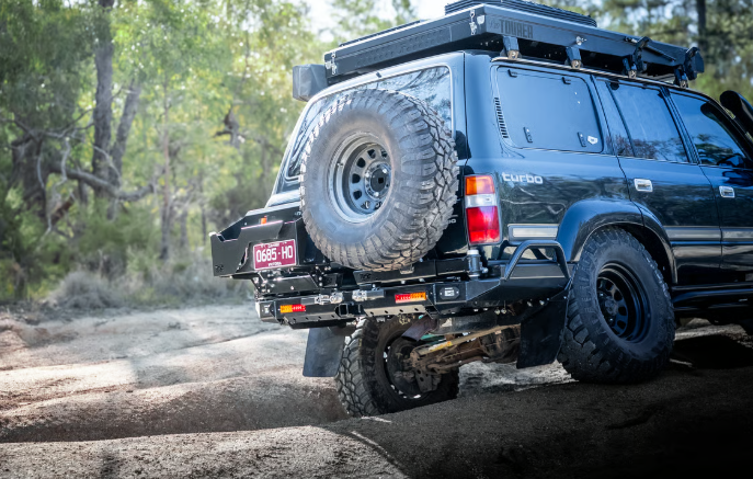 THE CRUISER COMPANY | Land Cruiser 80 Series (1991-1997) High Clearance Rear Bumper With Integrated Tow Hitch (TCC-80-RB-TOW)