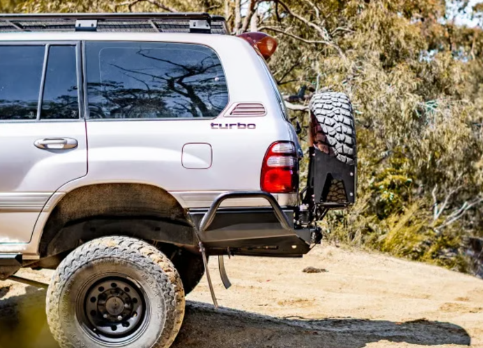 THE CRUISER COMPANY | Land Cruiser 100 Series (1998-2007) High Clearance Rear Bumper With Tow Hitch (TCC-100-RB-TOW)