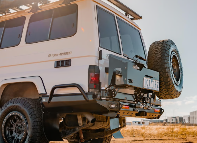 THE CRUISER COMPANY | Land Cruiser 75/78 Series High Clearance Rear Bumper With Tow Hitch (TCC-78-RB-TOW)