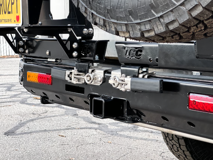 THE CRUISER COMPANY | Land Cruiser 75/78 Series High Clearance Rear Bumper With Tow Hitch (TCC-78-RB-TOW)