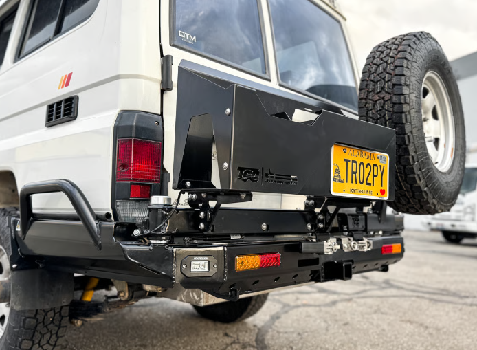 THE CRUISER COMPANY | Land Cruiser 75/78 Series High Clearance Rear Bumper With Tow Hitch (TCC-78-RB-TOW)