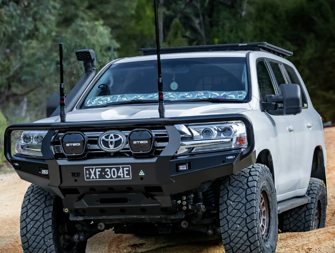 THE CRUISER COMPANY | Land Cruiser 200 Series Facelift (2016-2021) High Clearance Full Hoop Front Bumper (TCC-200-HCBB-FACELIFT)