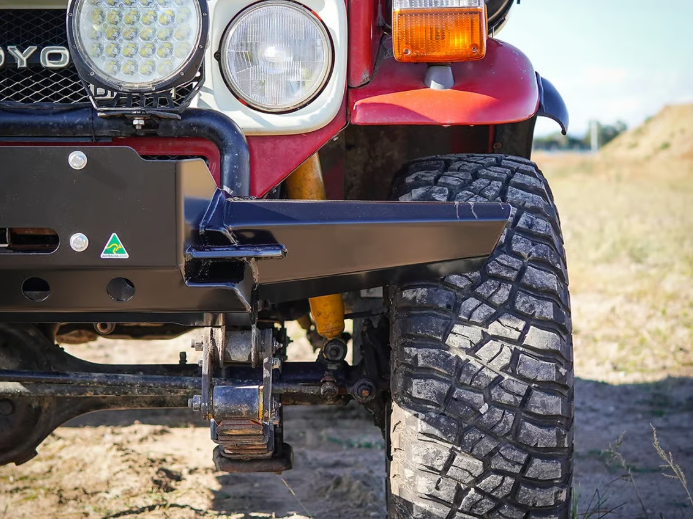 THE CRUISER COMPANY | Land Cruiser 40 Series (1960 - 1984) High Mount Front Bumper (TCC-40-HM-FB)