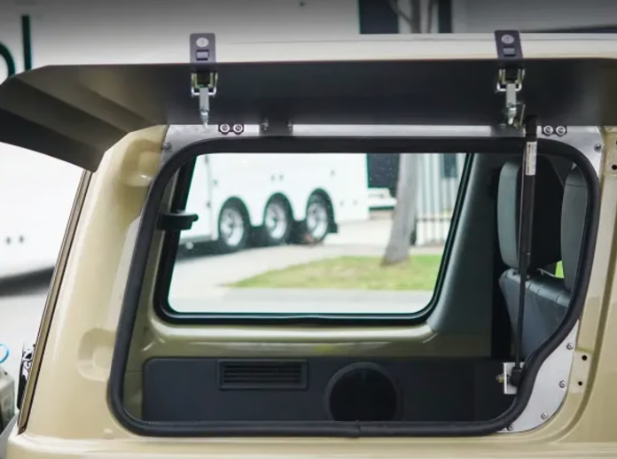 THE CRUISER COMPANY | Land Cruiser 76 Series Lift Up Gull Wing Window (TCC76-WINDOW)