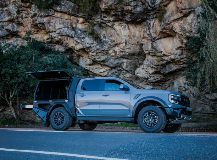 ALUBLACK | Tacoma 3rd Gen (2016 - Present) & Tundra 3rd Gen (2022 - 2024) Flatbed Tray And Canopy