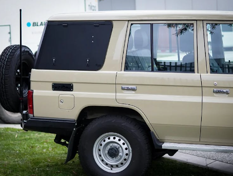 THE CRUISER COMPANY | Land Cruiser 76 Series Lift Up Gullwing Window (LC76-WINDOW)