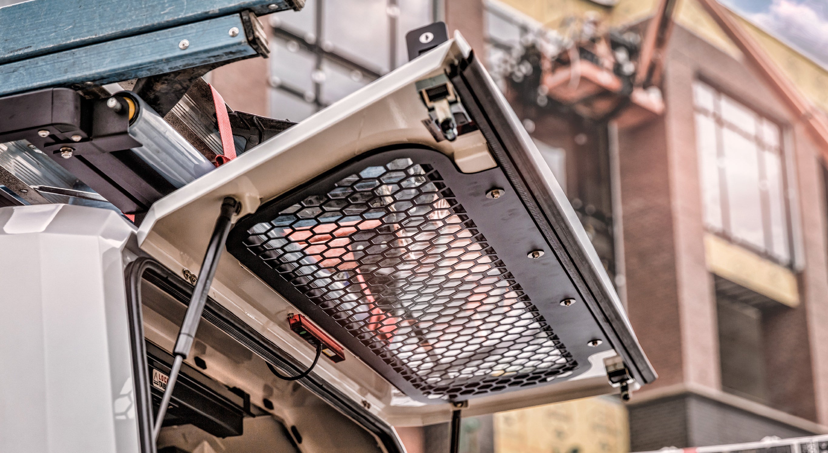 SMARTCAP | Ford F-350 & F-250 Super Duty (2023-26) EVOc Commercial (EC0321-WH)