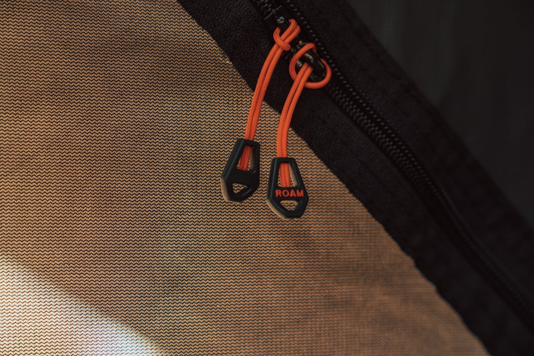 ROAM ADVENTURE | Vagabond 2.0 Rooftop Tent