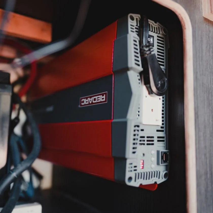 REDARC | 2000W Pure Sine Wave Inverter