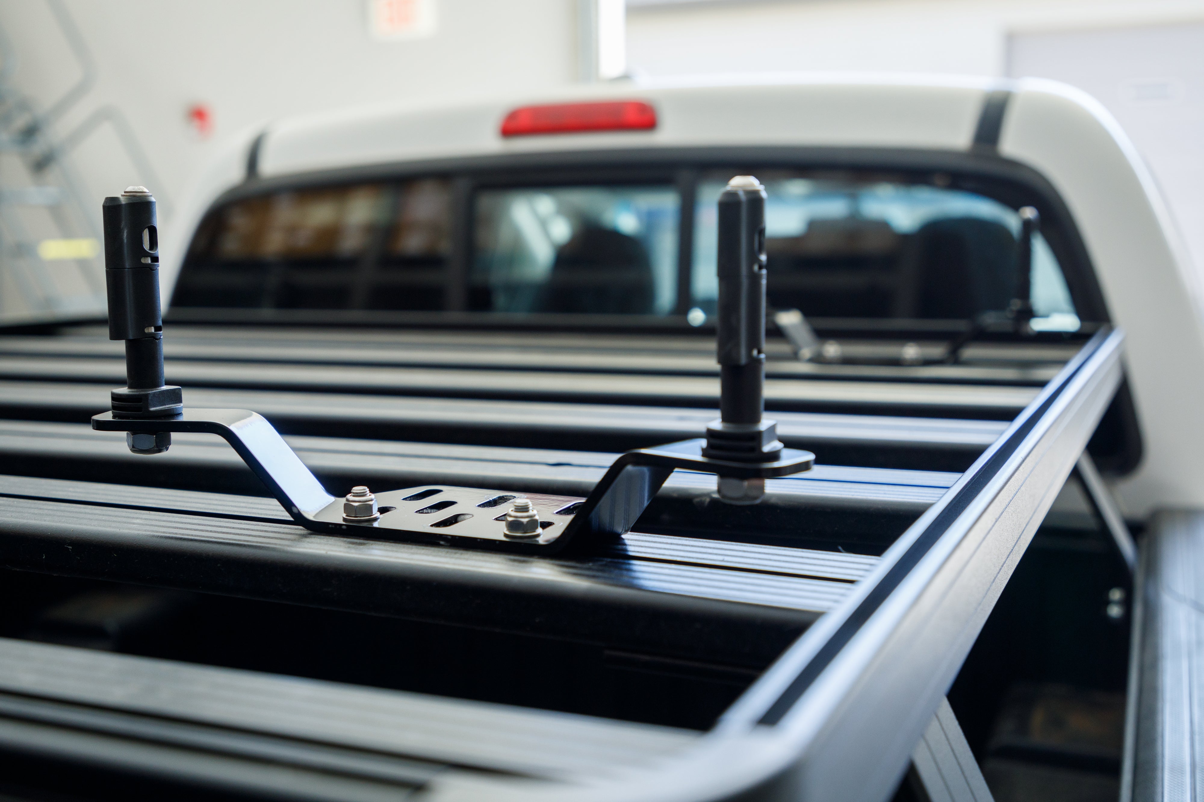 OVERLAND KITTED | Raised Boomerang Mount