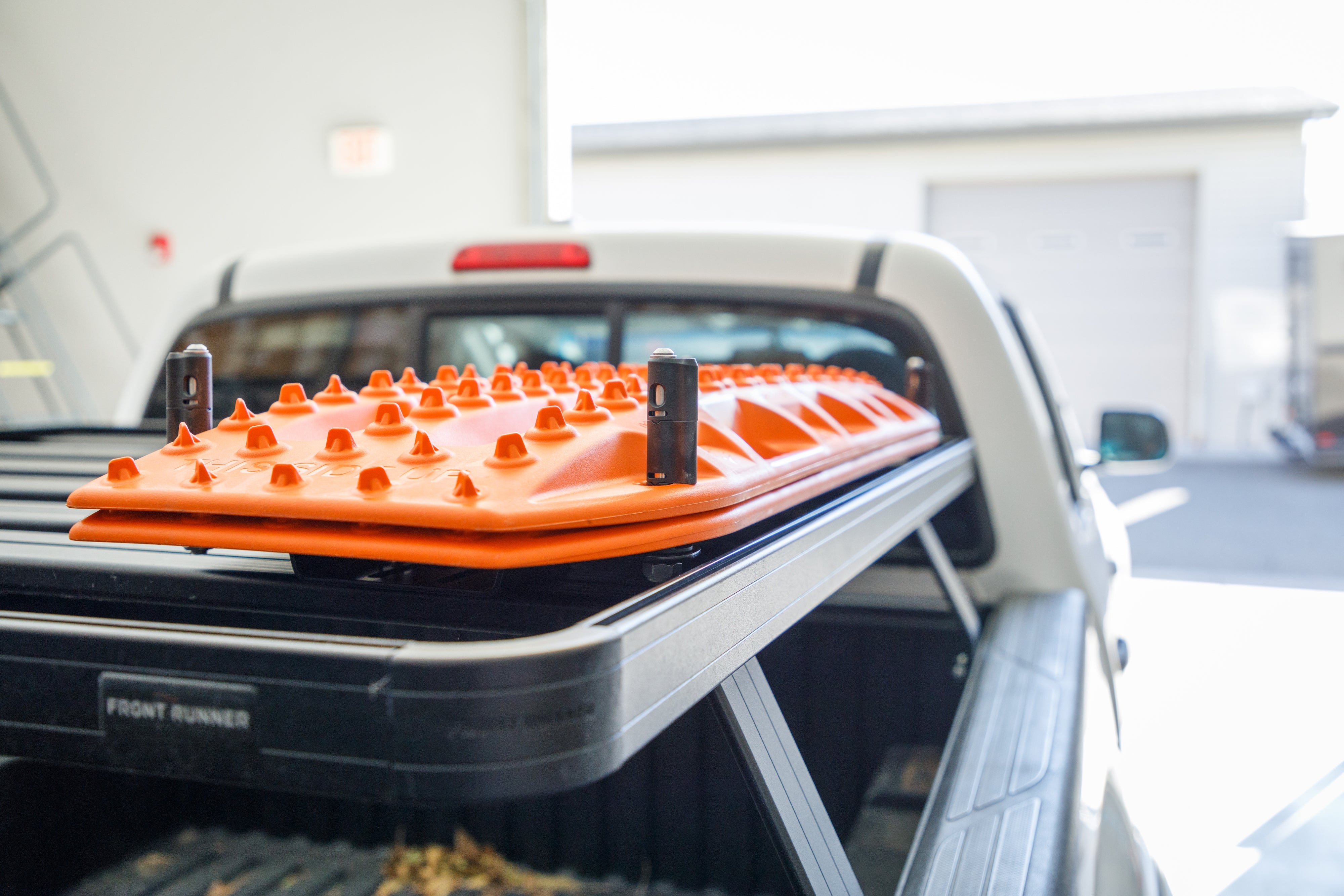 OVERLAND KITTED | Universal Mounting Plate