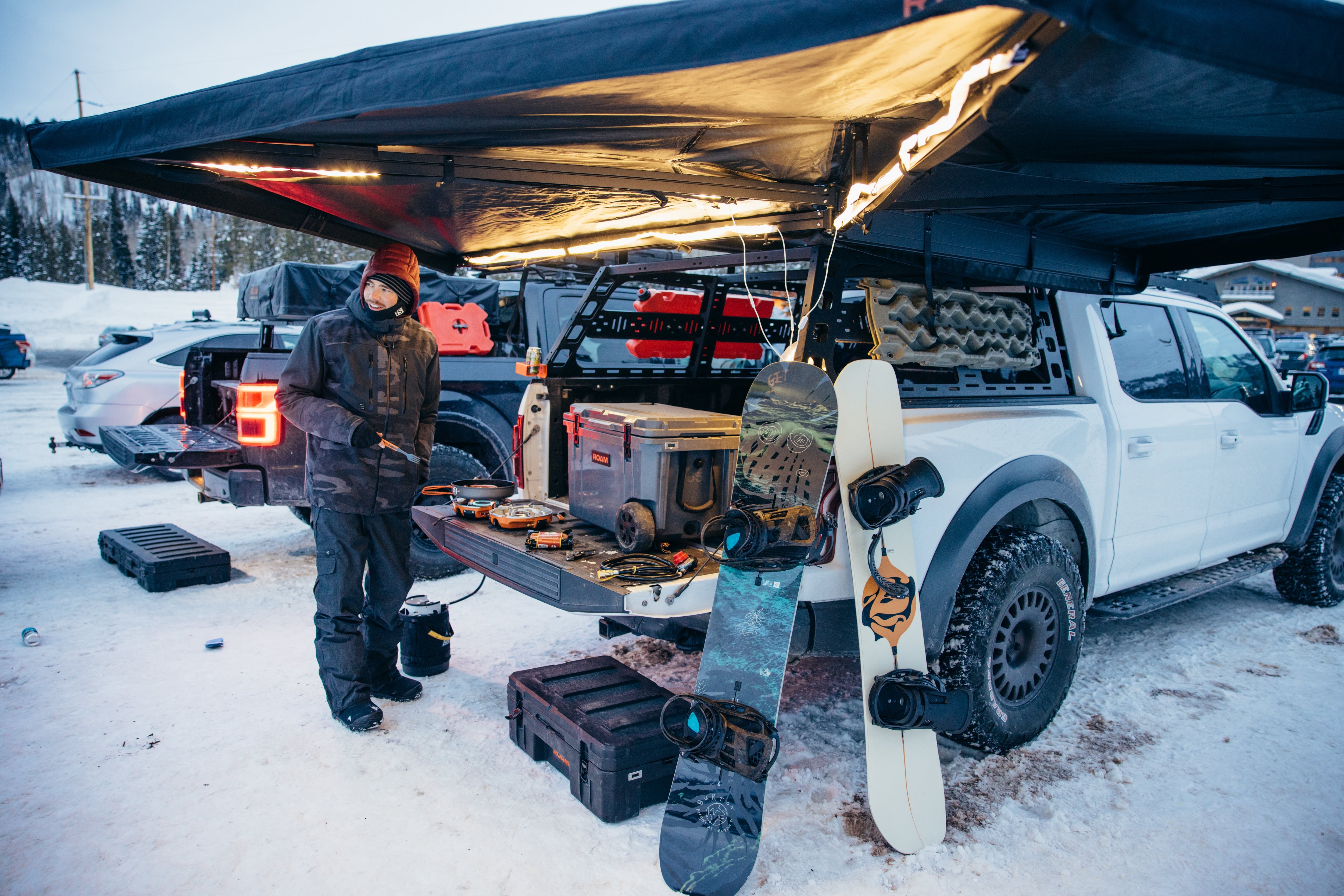 ROAM ADVENTURE | LED Track Light