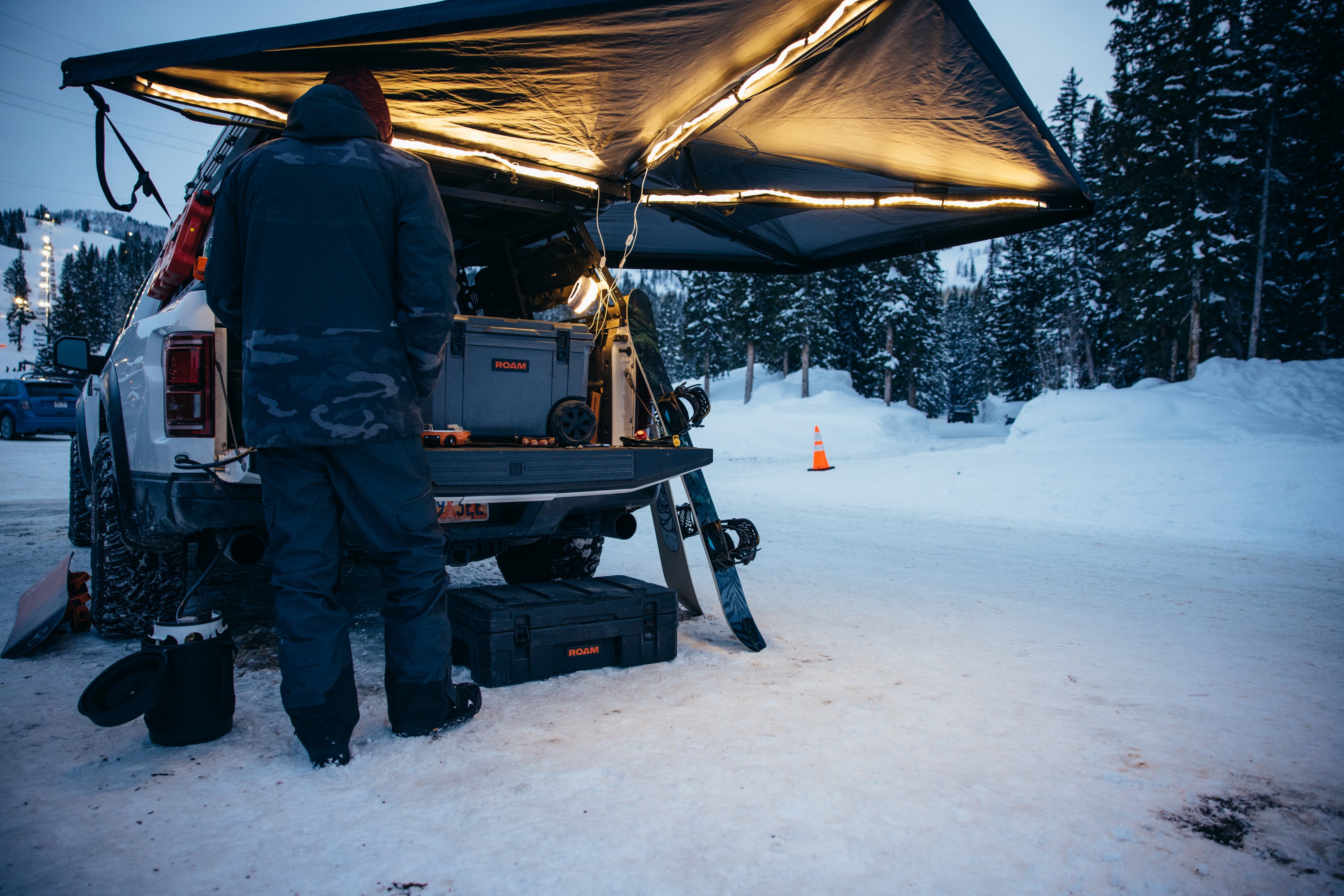 ROAM ADVENTURE | LED Track Light