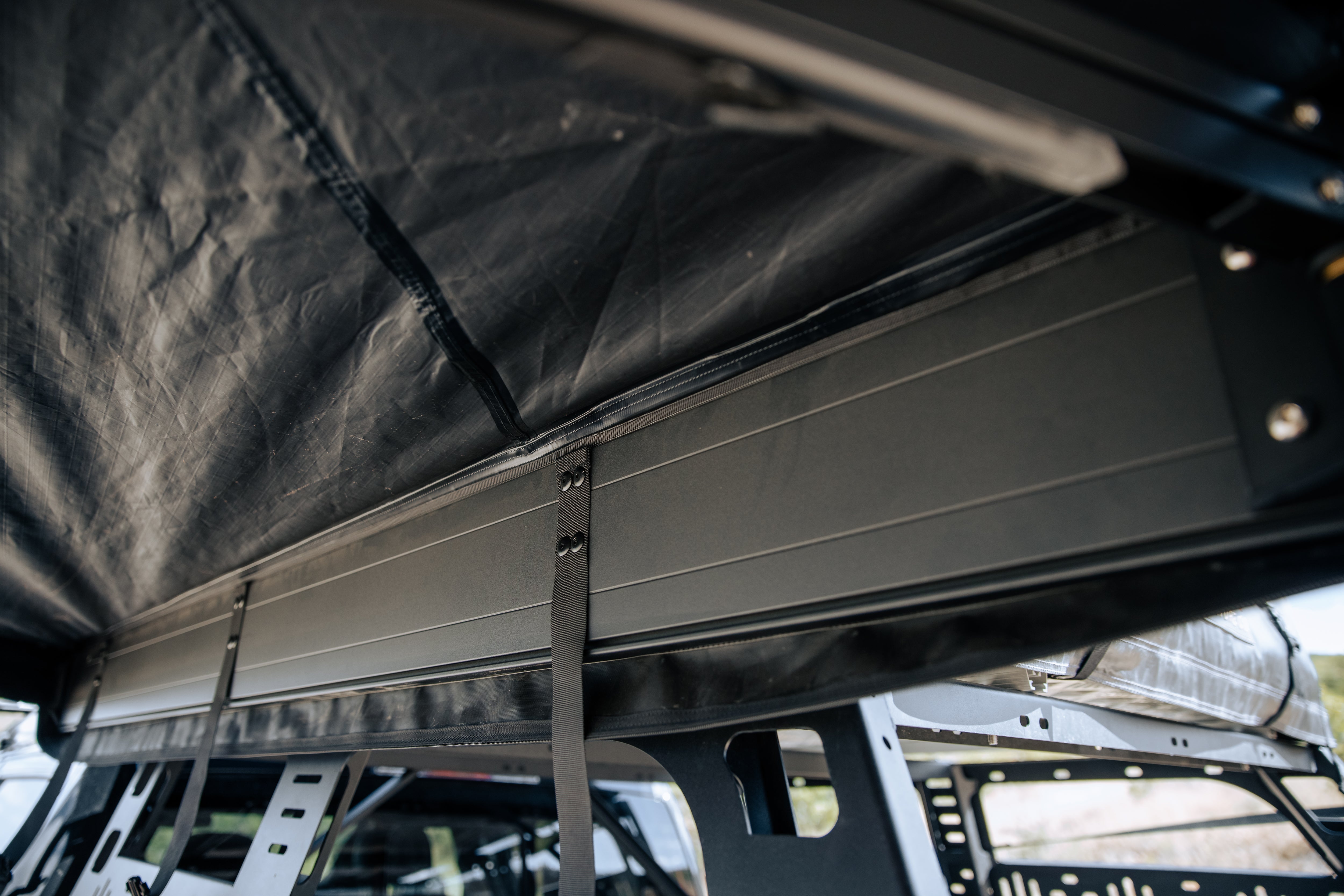 ROAM ADVENTURE | ARC 270 Awning
