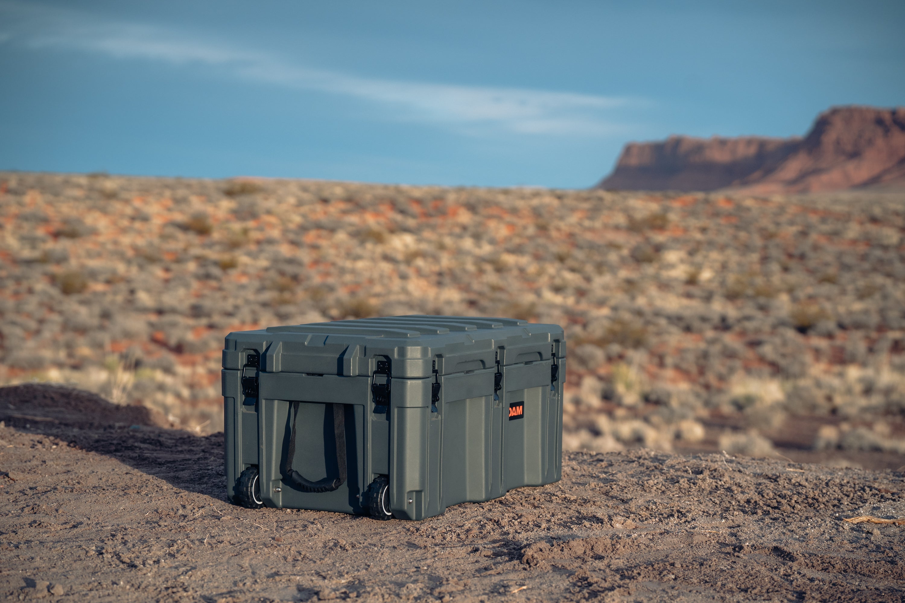 ROAM ADVENTURE | 125L Rolling Rugged Case