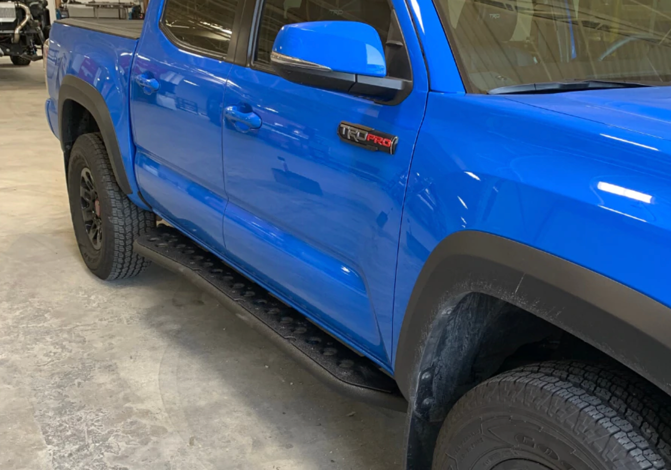 CALI RAISED | Tacoma 3rd & 2nd Gen 2005-2023 Step Edition Rock Slider