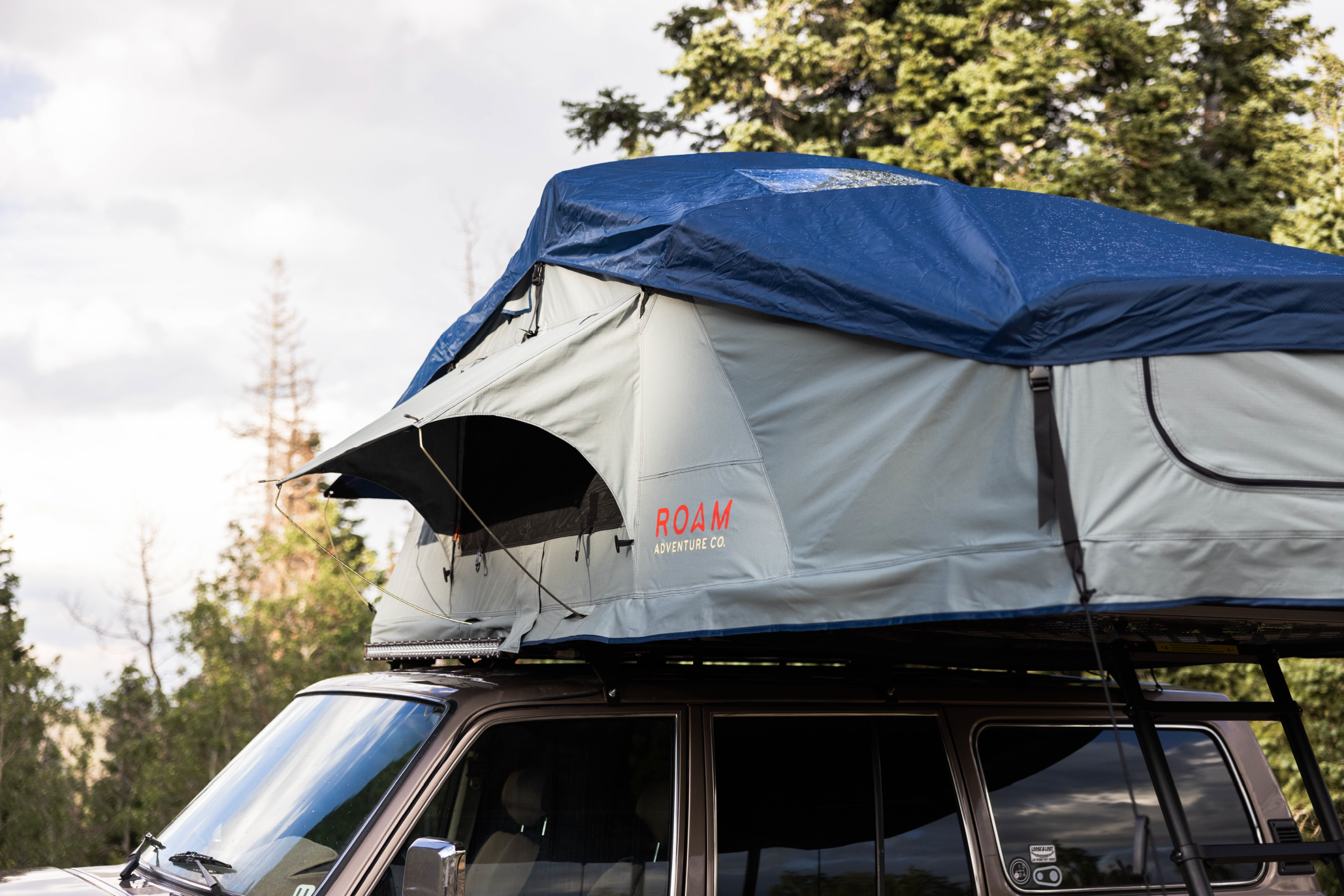 ROAM ADVENTURE | The Vagabond XL Rooftop Tent
