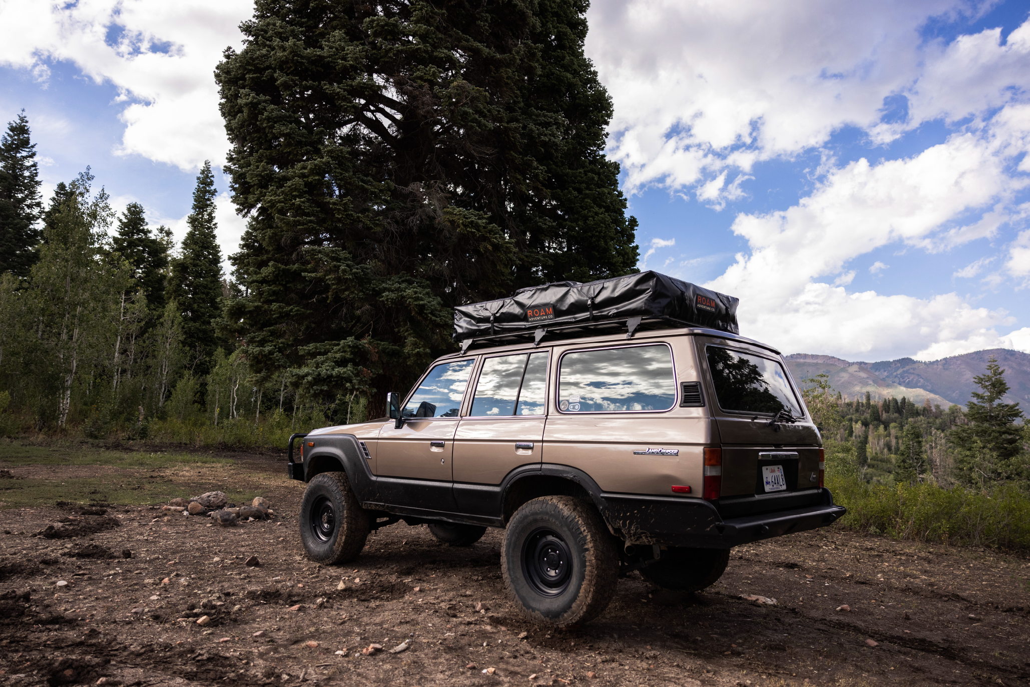 ROAM ADVENTURE | The Vagabond XL Rooftop Tent