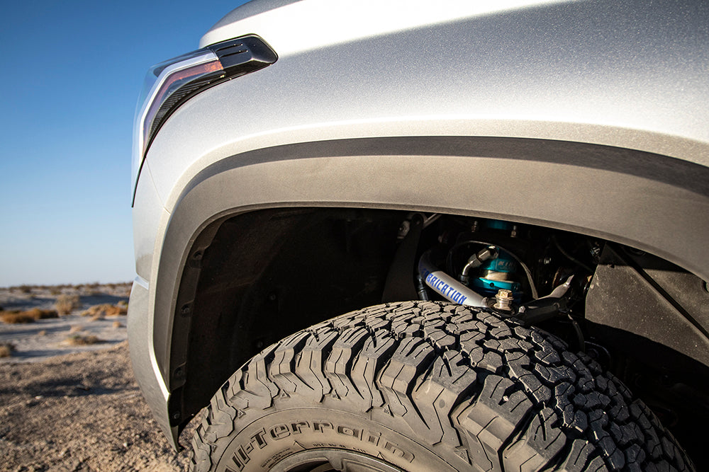 TOTAL CHAOS FABRICATION | Tundra 3rd Gen (2022 - 2024) Uca W/ Front And Rear 2.5 Inch Diameter Adjustable Shocks (22-25-K2A)