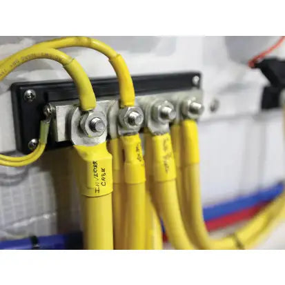 BLUE SEA SYSTEMS | Power Bar 600 Ampere Cable Connector 8 x 3/8" Stud Terminals (141764)