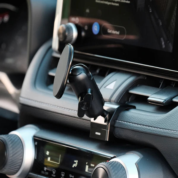 OFFROAM | Toyota RAV4 2019-2025 MagSafe-compatible Phone Mount