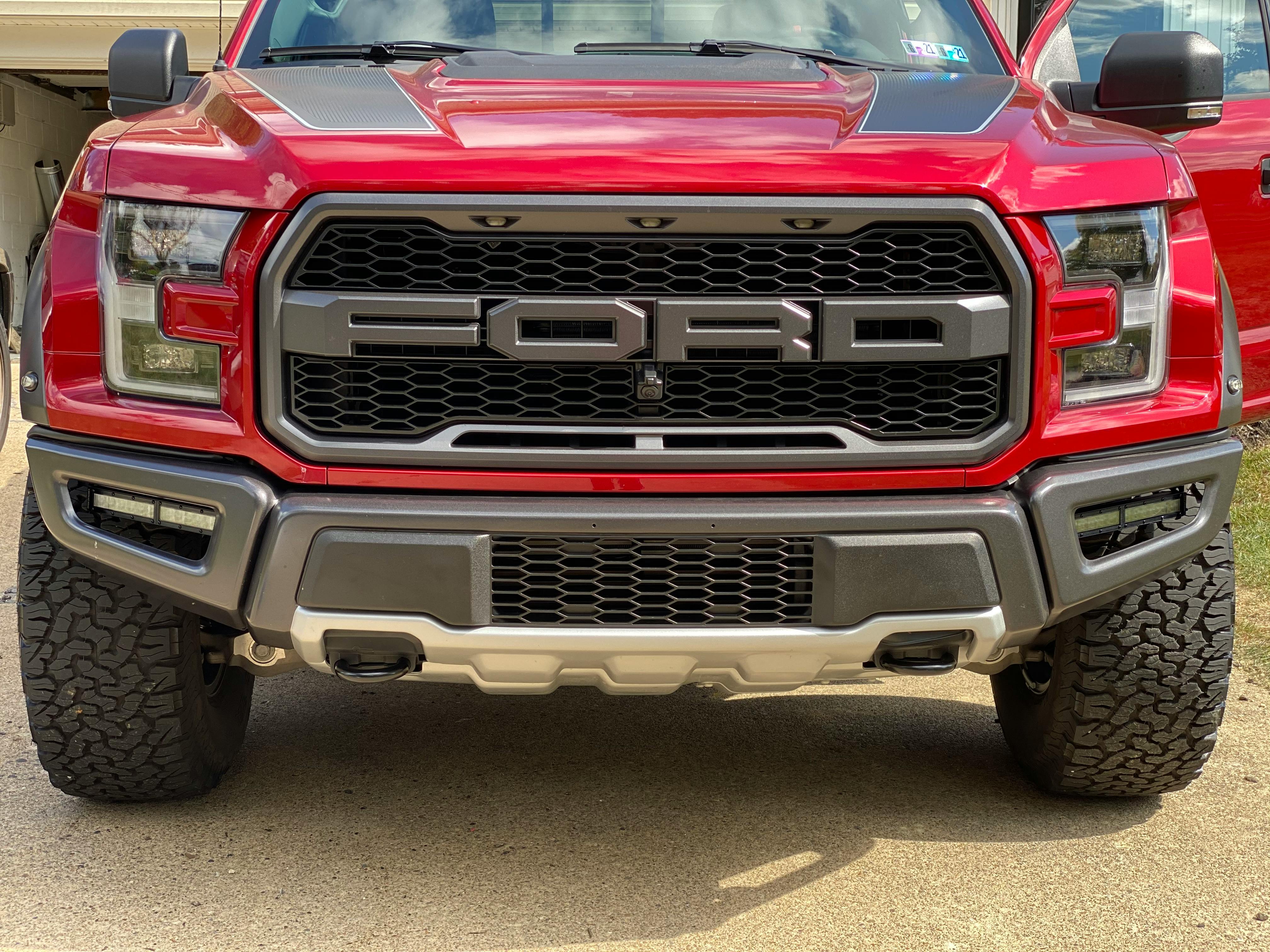 DIODE DYNAMICS | Ford Raptor 2017-2020 SAE/DOT LED Lightbar Kit