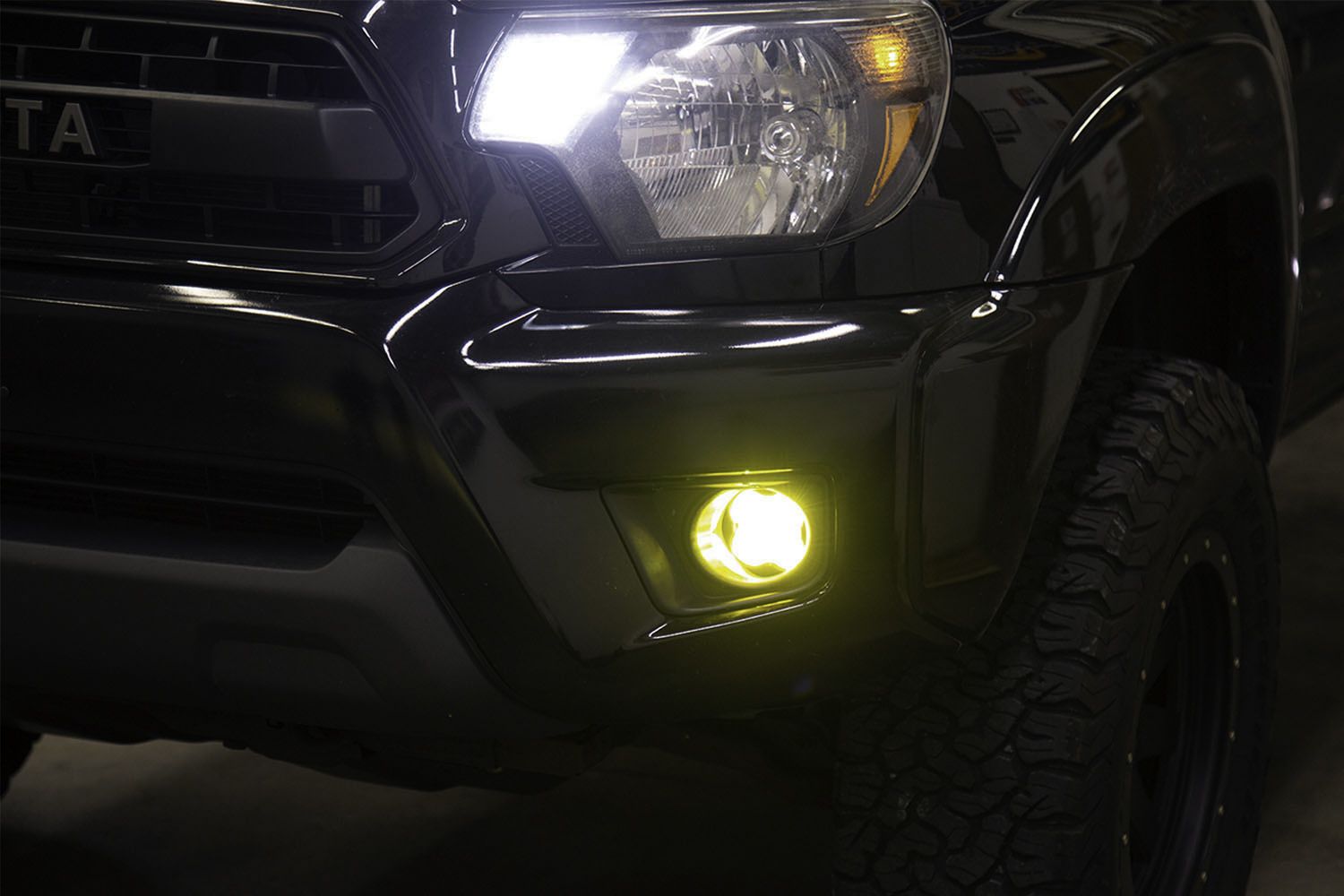 DIODE DYNAMICS | Tacoma 2nd Gen 2012-2015 SS3 LED Fog Light Kit