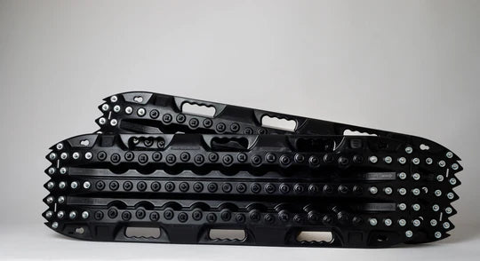ACTIONTRAX | Metal Teeth Recovery Boards Black (Pair) - Extreme Traction Mats