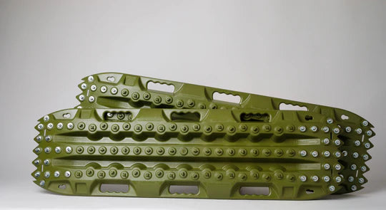 ACTIONTRAX | Metal Teeth Recovery Boards OD Green (Pair) - Extreme Traction Mats