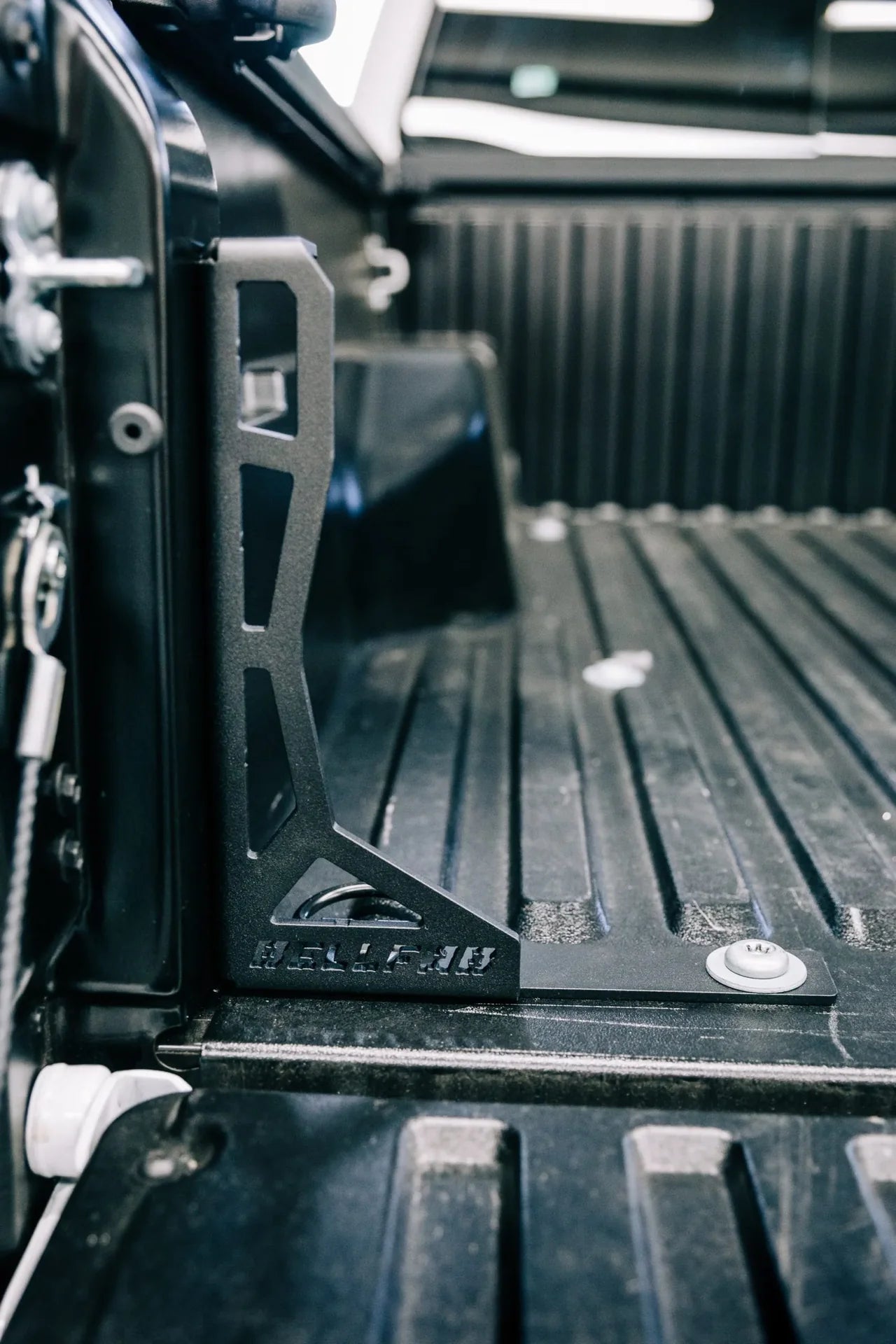 BELLFAB | Tacoma 3rd & 2nd Gen (2005-2023) Bed Brace